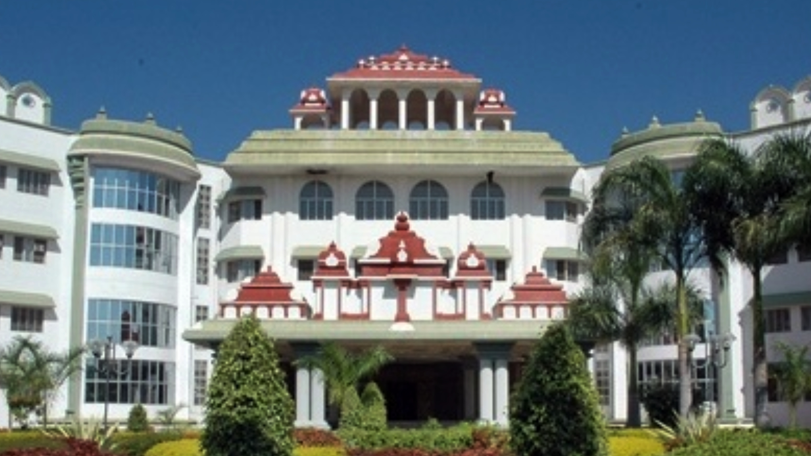 The Center is urged by the Madras High Court to outlaw filter tobacco products.